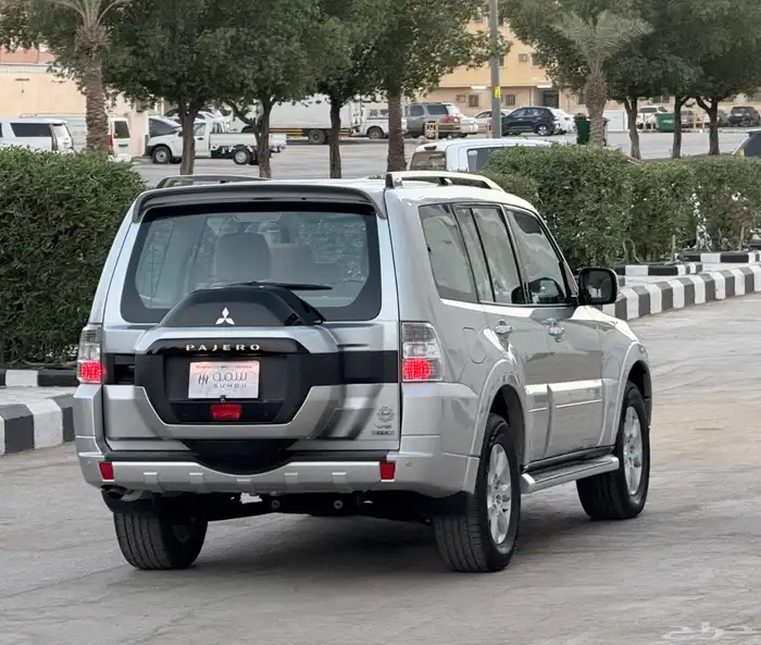 باجيرو موديل 2020 نص فل نظيفف شاشة 7