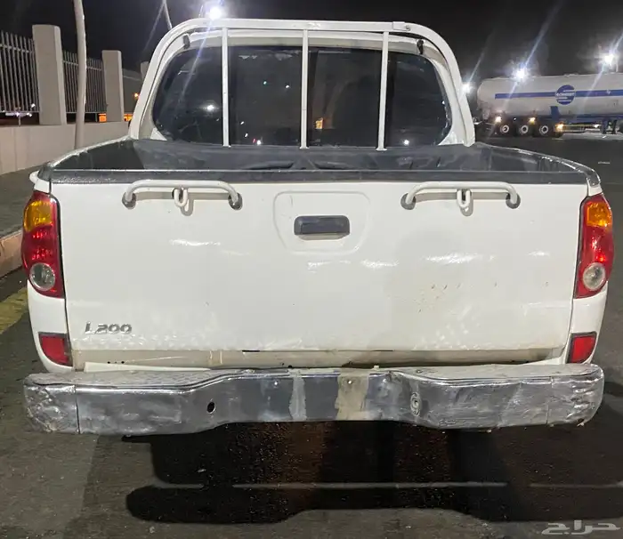 ميتسوبيشي L200 1