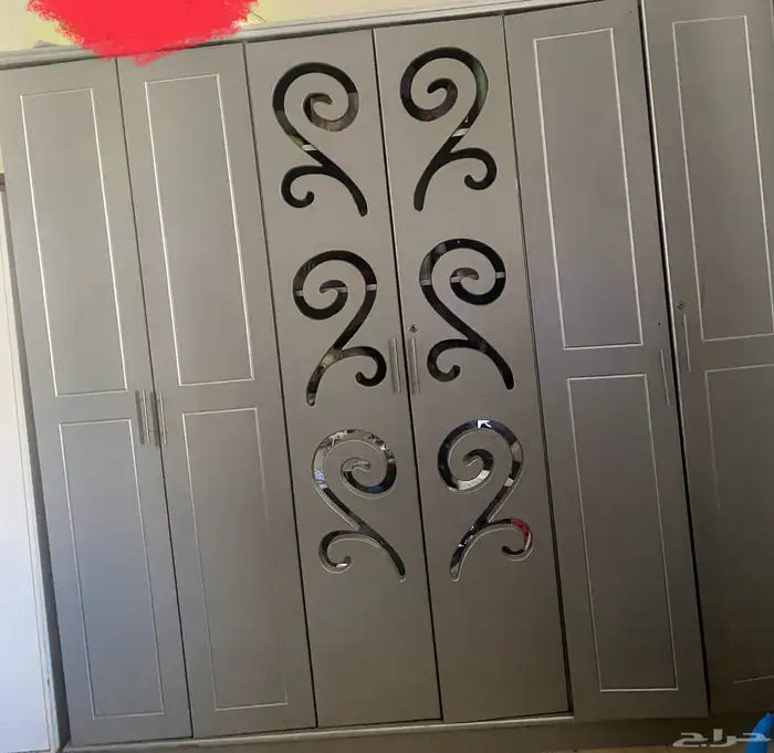 دولاب ملابس 1