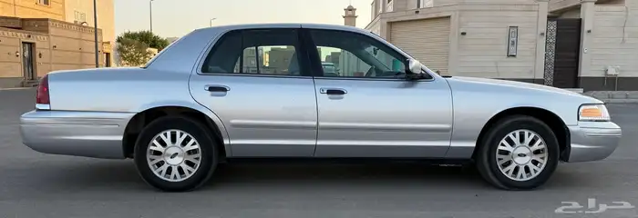 فورد كراون فاكتوريا 2003 سعودي 4