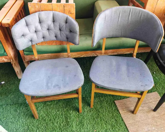 كراسي وطاولات فاخرة لمحلات الكوفي والشاي 2