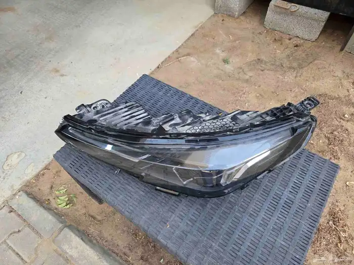 شانجان يوني اس اسطب امامي يسارجهة السواق 1