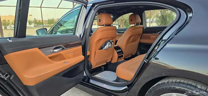 BMW 730 LI 2022 لارج 12