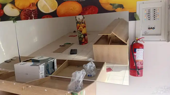 أغراض محل خضار للبيع 1