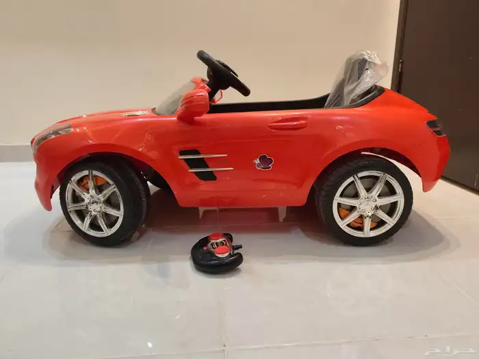 سيارة أطفال كهربائيه 1