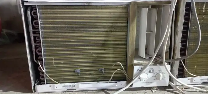 مكيف شباك نظيف موفر للكهرباء 0