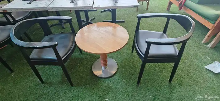 كراسي وطاولات فاخرة لمحلات الكوفي والشاي 20