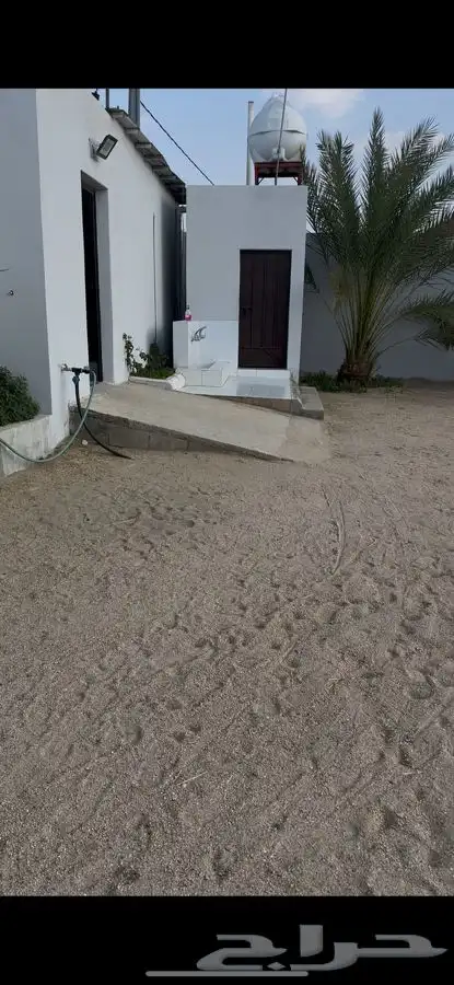 استراحة ومربط خيل للبيع 3