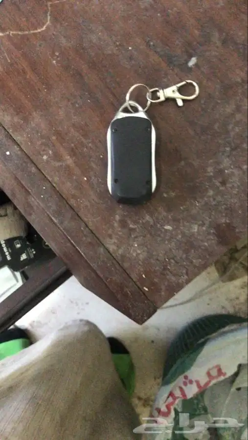 شنطة للرحلات جديده وادوات التجميل متنوعة زيت للجسم طلاء 24