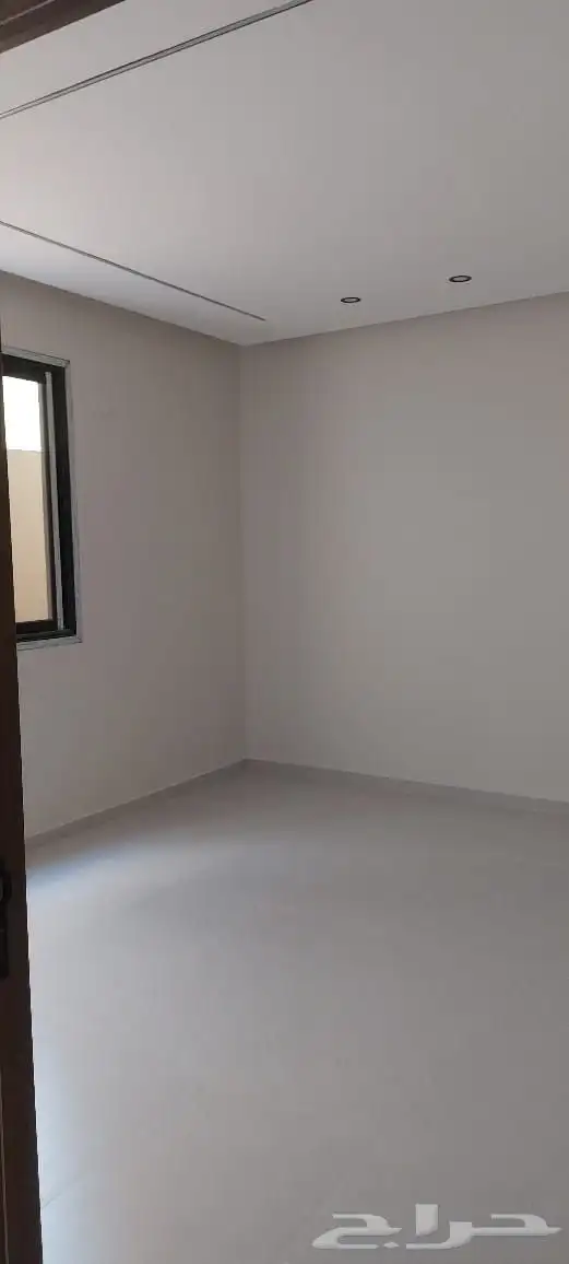 شقة للبيع في صامطة تشطيب راقي خلف الاتصالات مخطط الطالبي 6