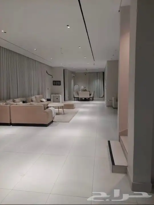 فيلا فاخره للبيع او للايجار 4