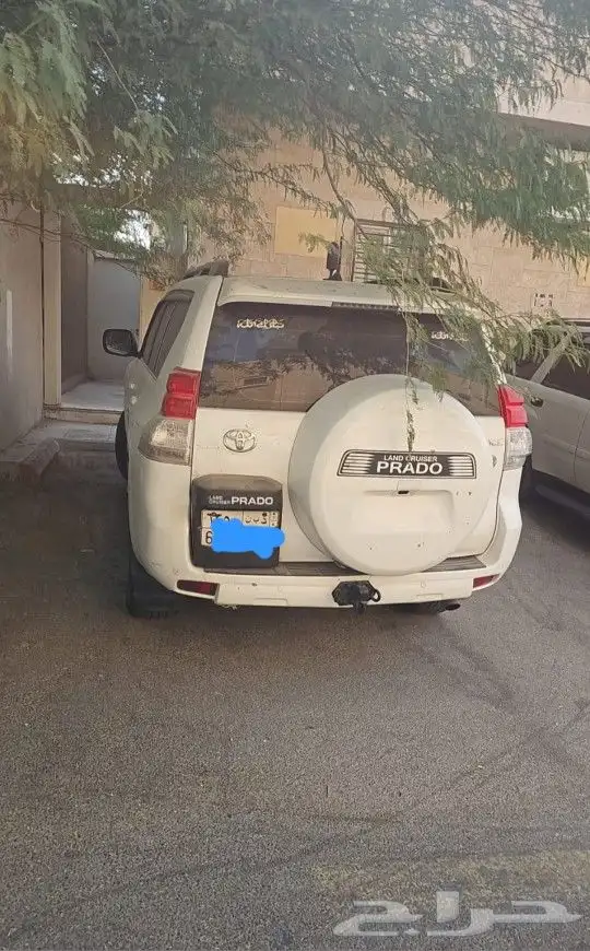 للبيع برادوا 6 سلندر موديل 2012 جير تمتيك قزاز كهرباء بصمه ت 2