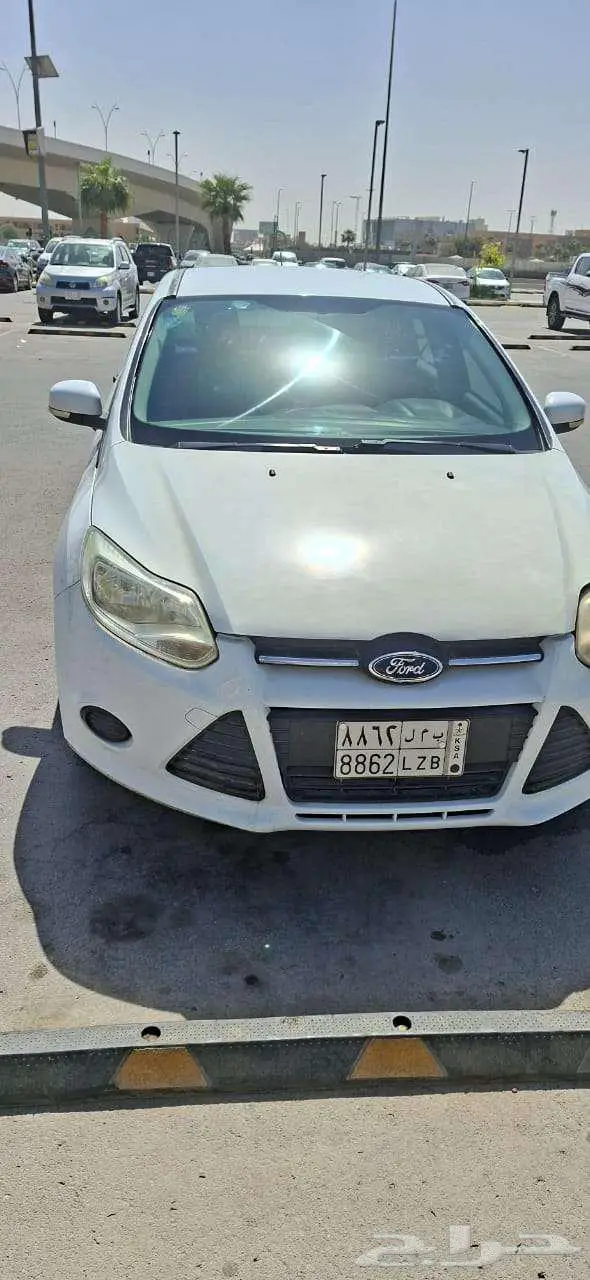 فورد فوكس 2012 نظيف 7