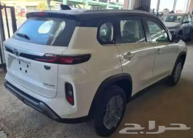 تويوتا اوربان كروزر فل كامل 2026 5