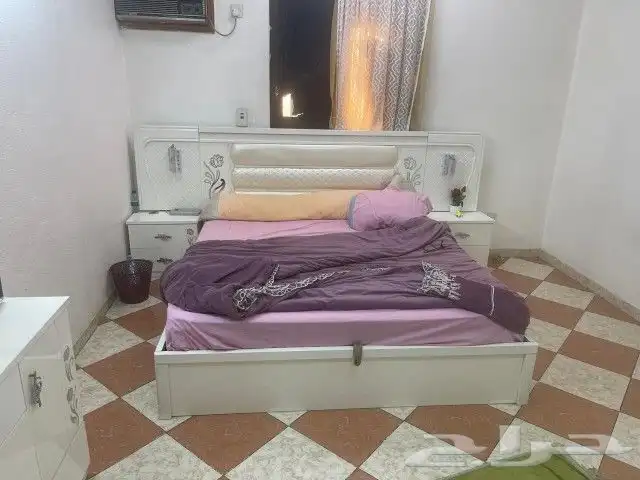 بسبب النقل لمكان آخر عفش بيت كامل استخدام ثلاث شهور غرفة 0
