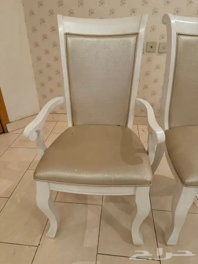 8 كراسي طعام للبيع 2