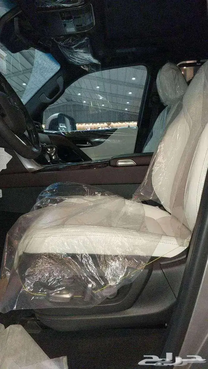 لكزس 2025 BB سعودي داخلي اوف ويت رصاصي 12
