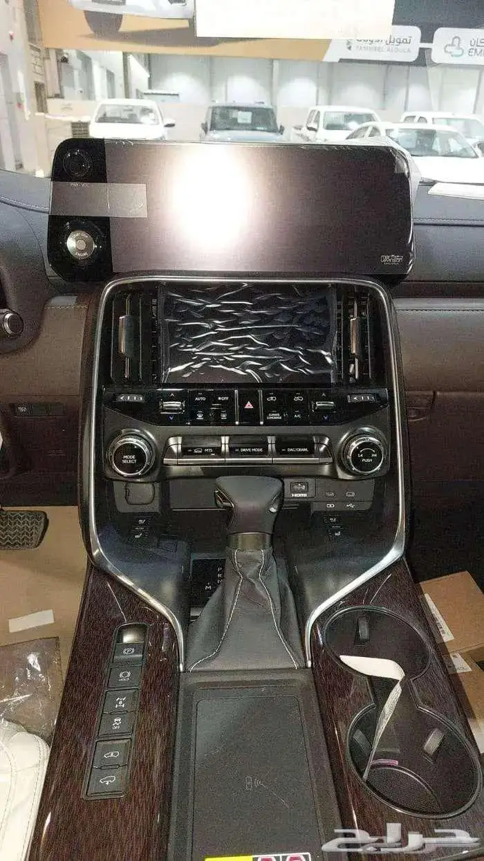 لكزس 2025 BB سعودي داخلي اوف ويت رصاصي 14