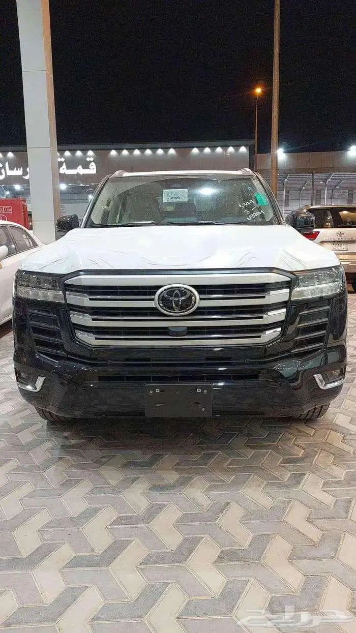 جي اكس ار L4 بنزين 2024 سعودي اسود 1