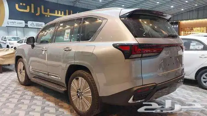 لكزس 2025 BB سعودي داخلي اوف ويت رصاصي 5