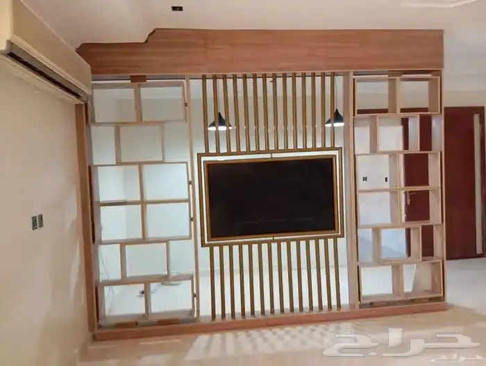 معلم نجار ابواب وديكورات خشبية 0