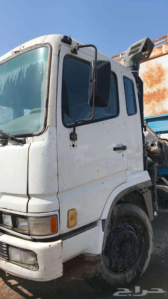 مستوبيشي موديل 2005 مع ونش طن للبيع 0