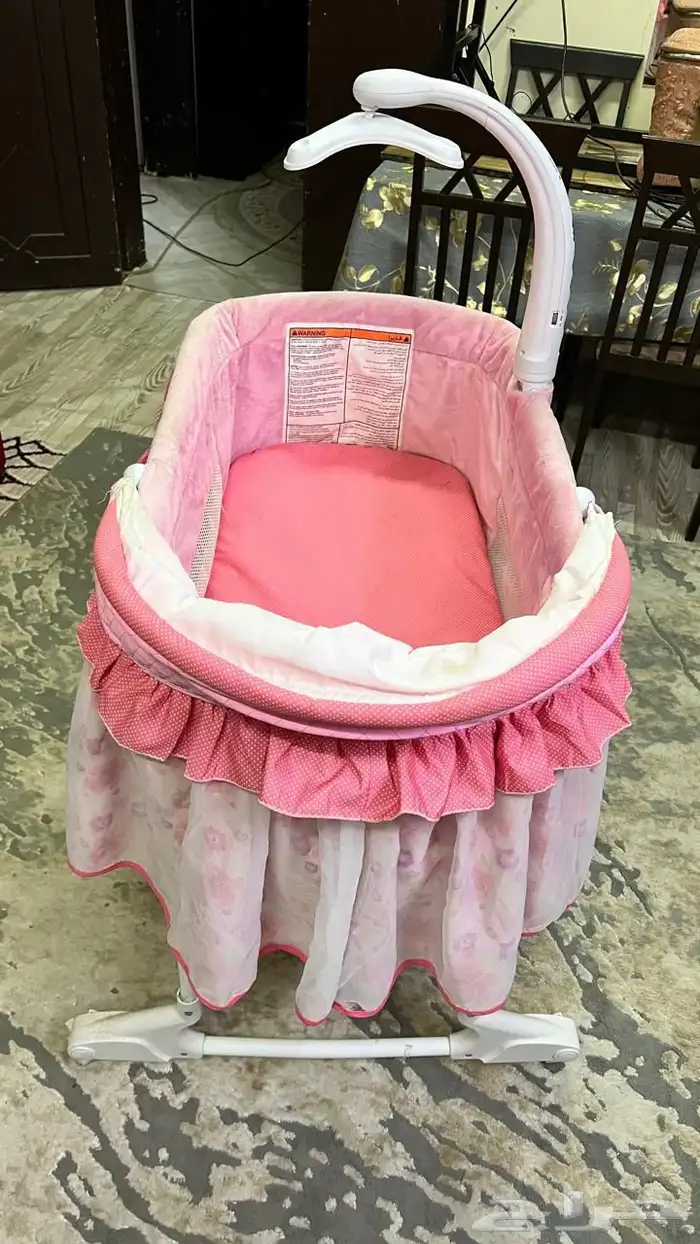 سرير اطفال 1