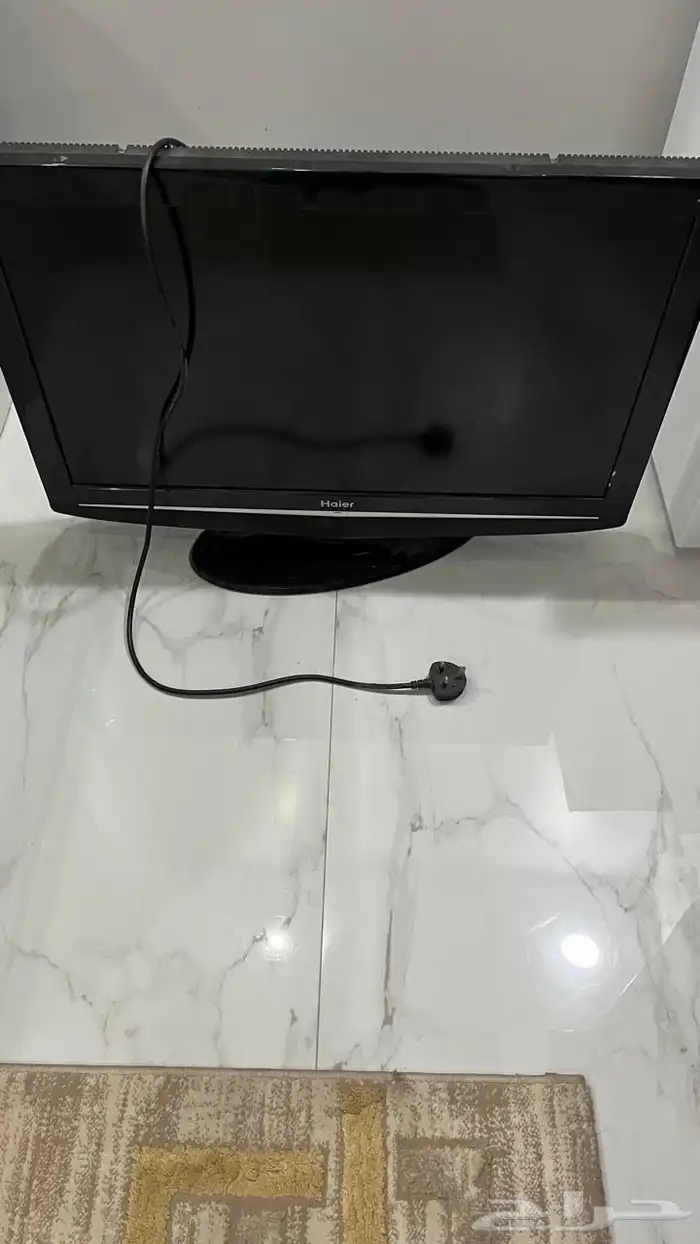 تلفزيون وبروجكتر والملحقات للبيع 0