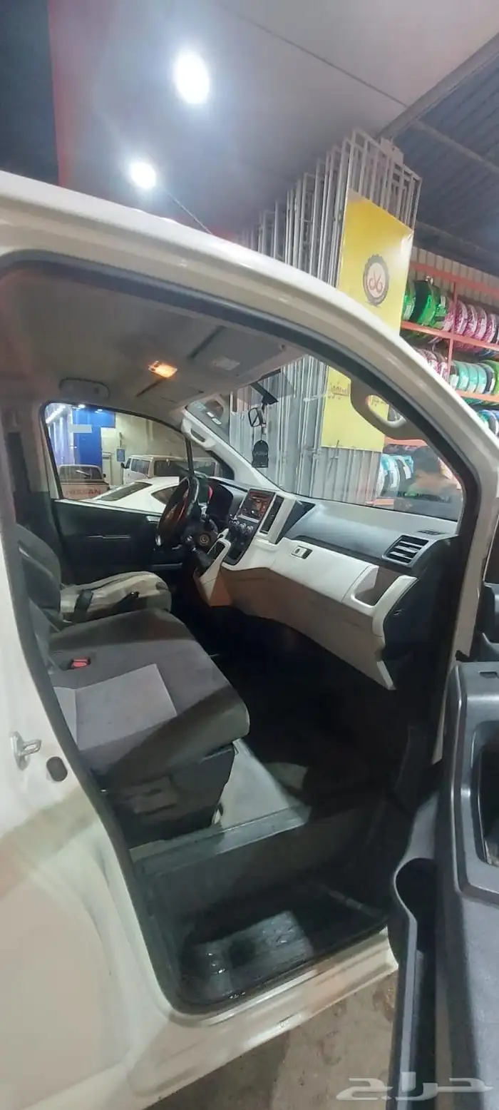 فان تويوتا موديل 2020 نضييف البيع على سوووم 6