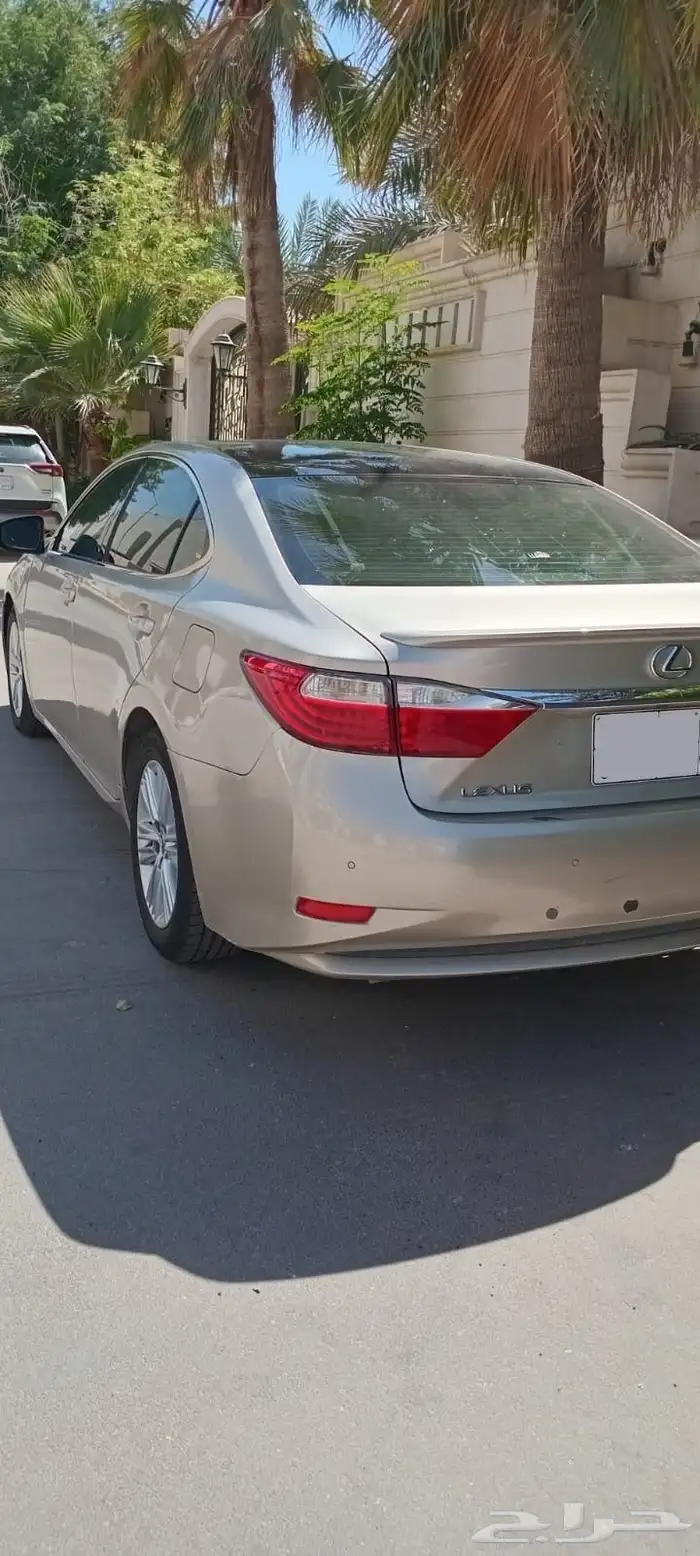 لكزس ES 350 موديل 2014 7