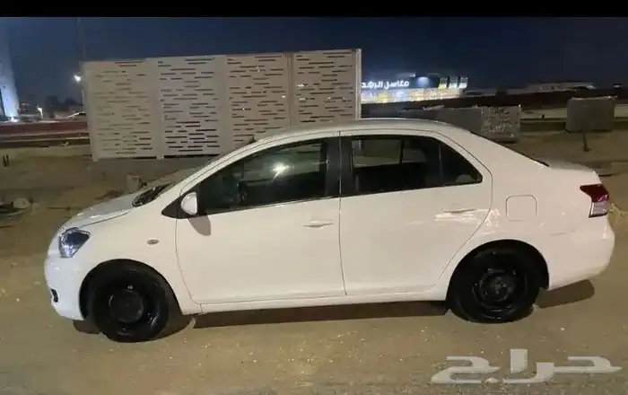 ياريس 2011 للبيع 0