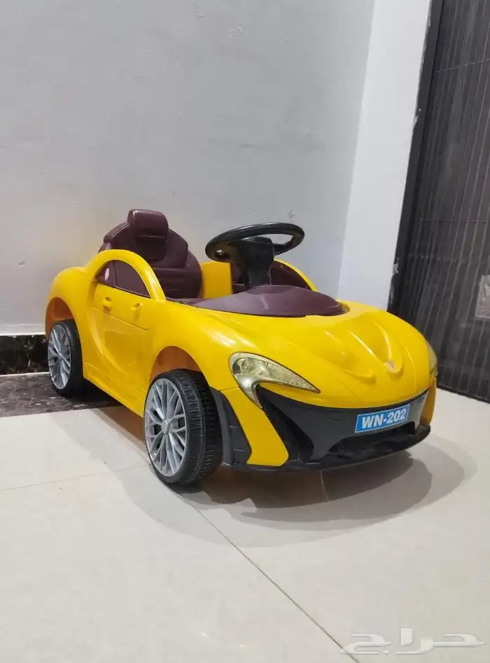 سيارة اطفال مع ريموت 0