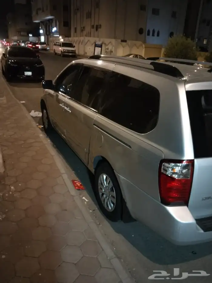 كيا كرنفال 2013 مالك اول للبيع 3