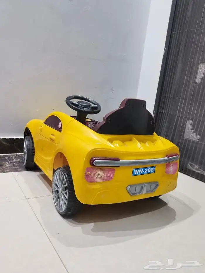 سيارة اطفال مع ريموت 2