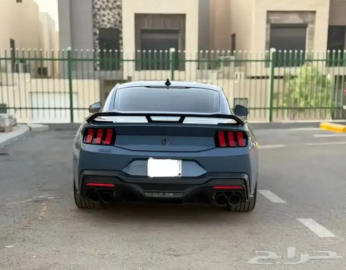موستنج دارك هورس 4
