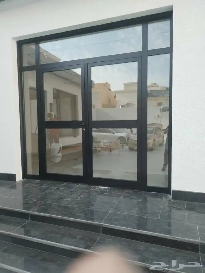 فني المنيوم تفضل شبابيك و ابواب ومطابخ وصيانةجميع اعميل 7