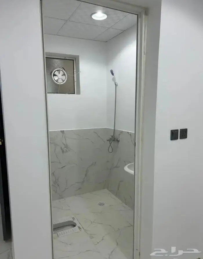 للايجار غرف عزاب في مخطط الخير شمال الرياض 0