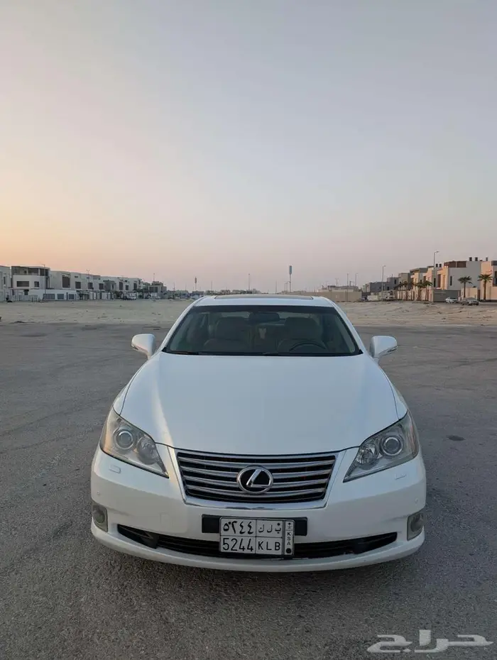 لكزس ES 350 موديل 2012   حالة ممتازة 2