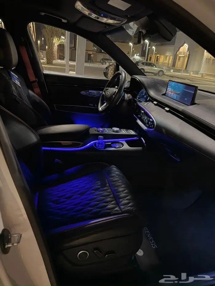 جنيسيس GV70 ( رويال ) V6 39