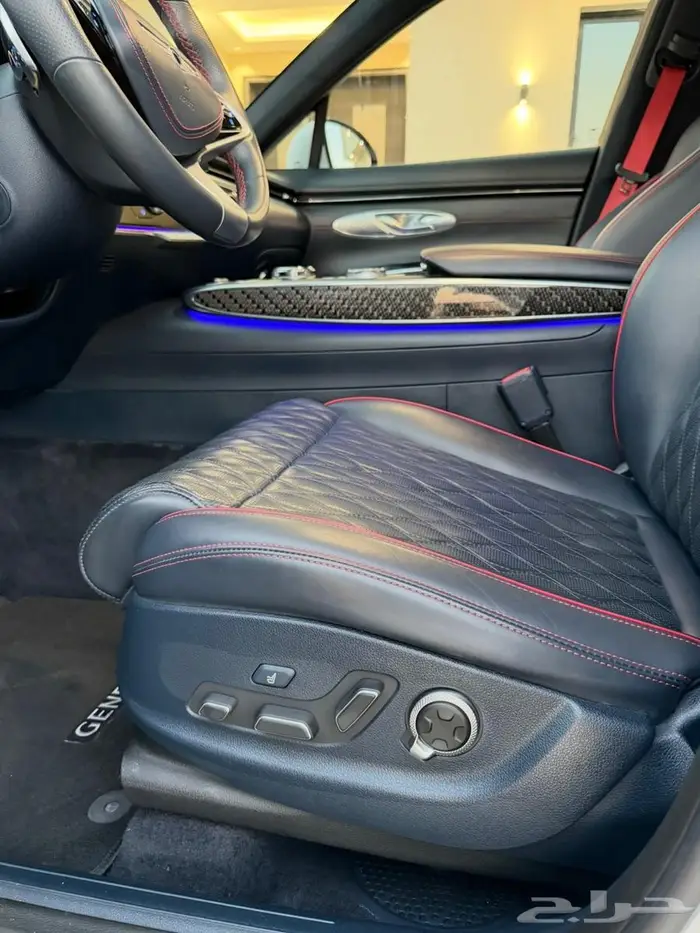 جنيسيس GV70 ( رويال ) V6 23