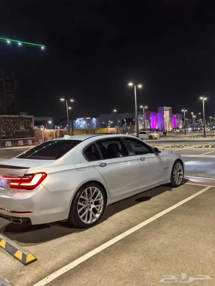 بس ام دبليو 730 موديل 2014 3