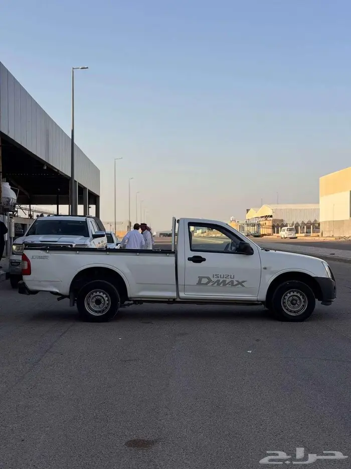 ايسوزو غمارة 2012 4