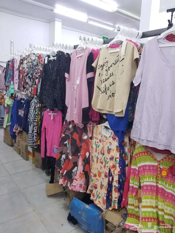 نرجس فلو للملابس الجاهزة 2