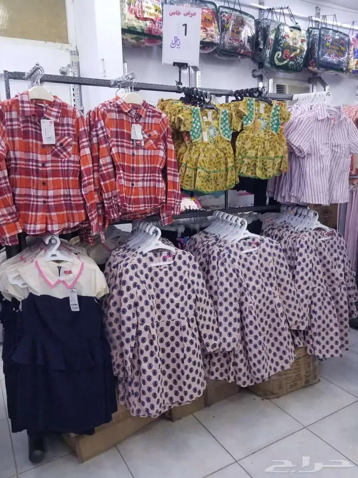 نرجس فلو للملابس الجاهزة 0