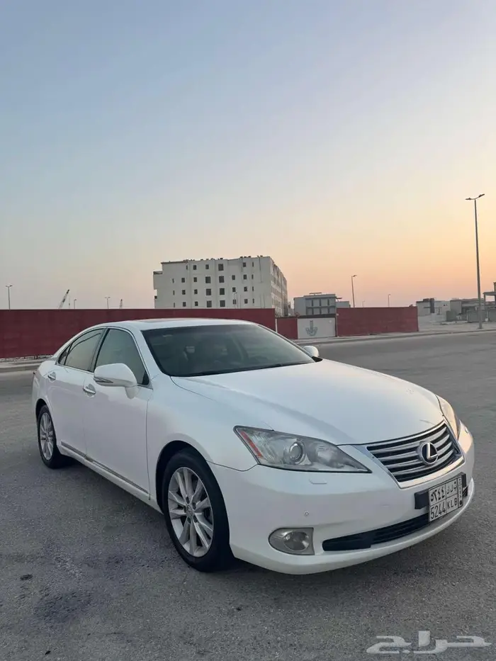 لكزس ES 350 موديل 2012   حالة ممتازة 1