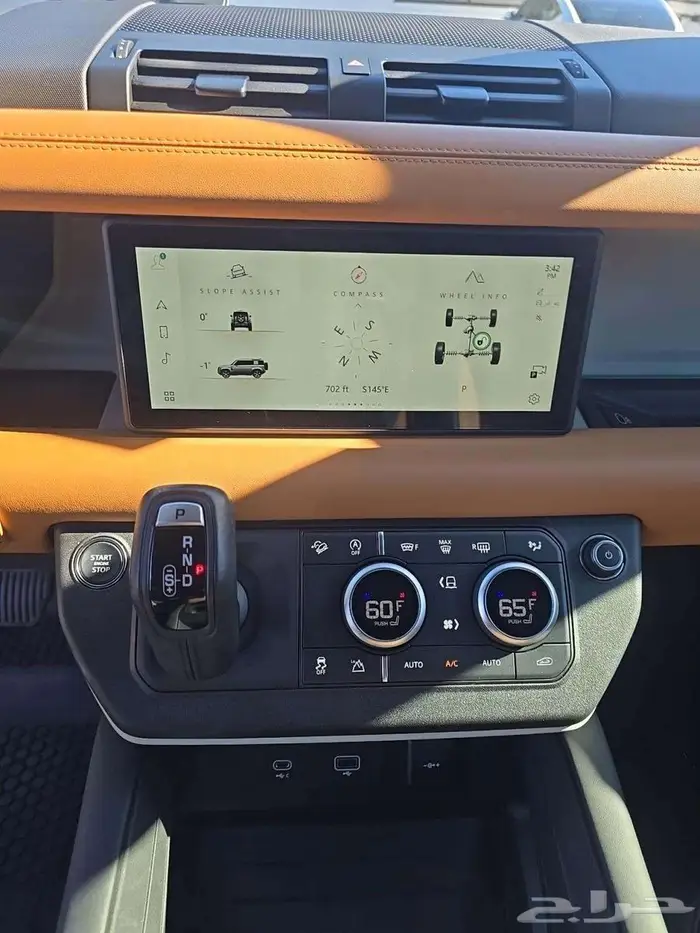 Land Rover Defender 110 X-Dynamic SE 5