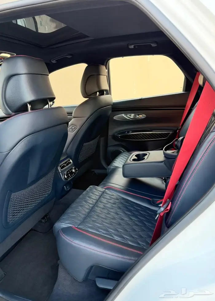 جنيسيس GV70 ( رويال ) V6 16