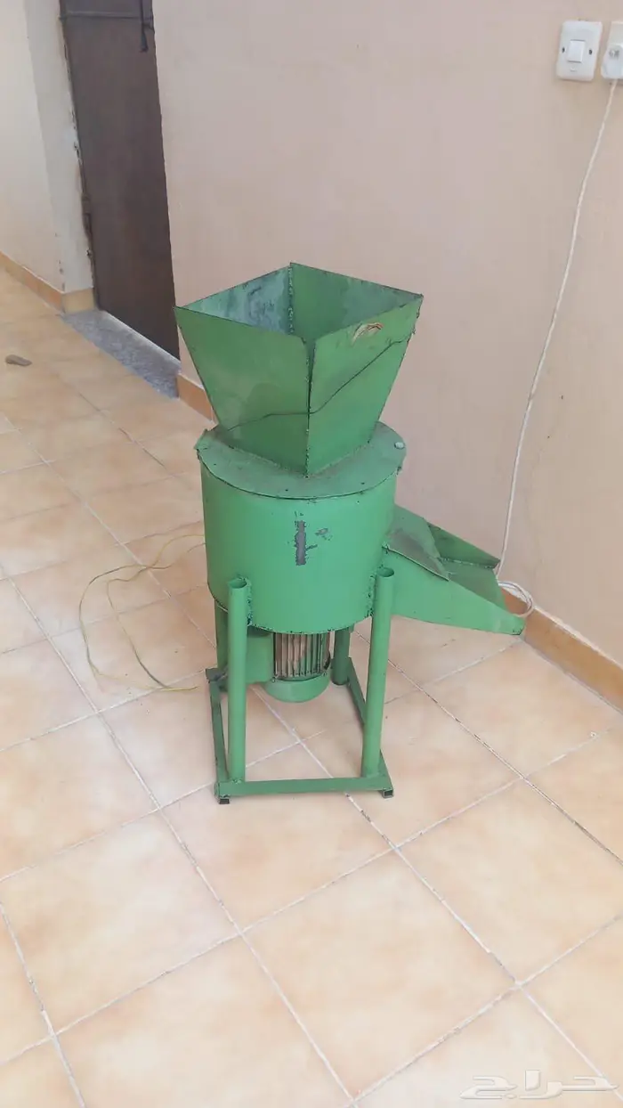 طحانة خبز وبرسيم ناشف ( تم البيييع ) 0