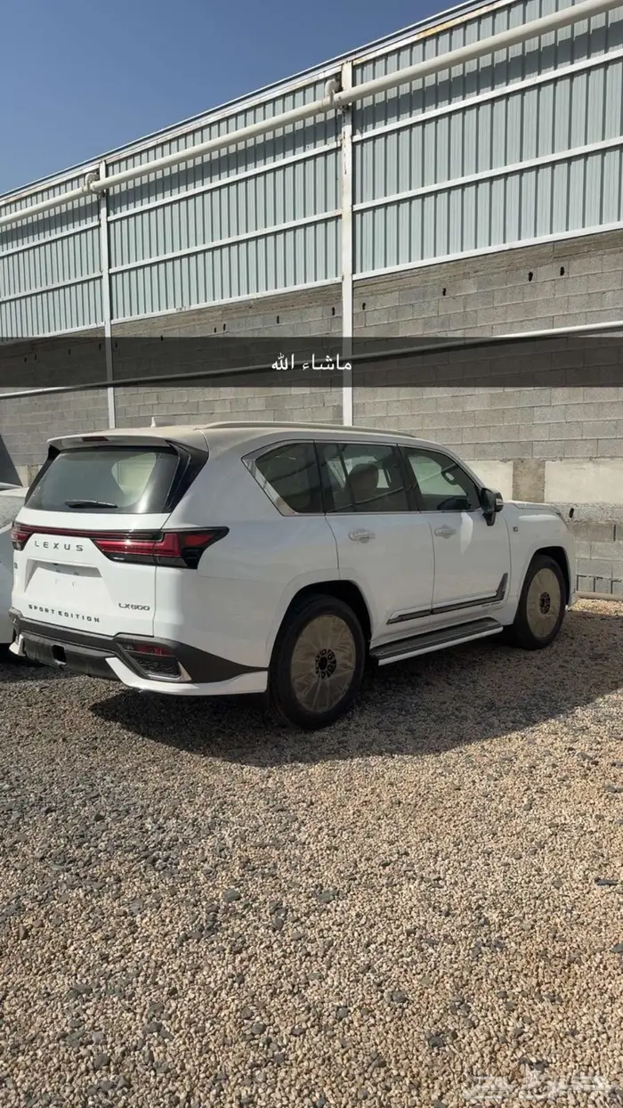 لكزس اف سبورت عماني 2025 ماشي 600 كيلو فقط 1