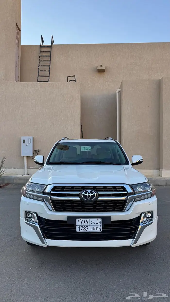 لاندكروزر GXR 2021 1
